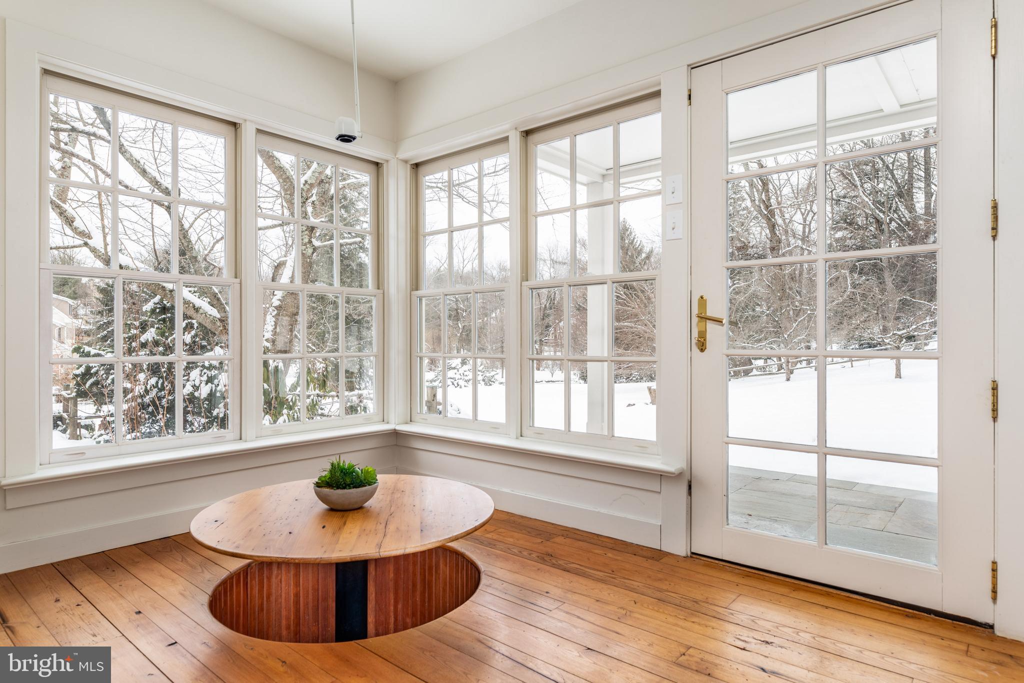 264 South Radnor Chester Road Villanova, PA 19085 - Photo 27 of 49 Japanese Tearoom.