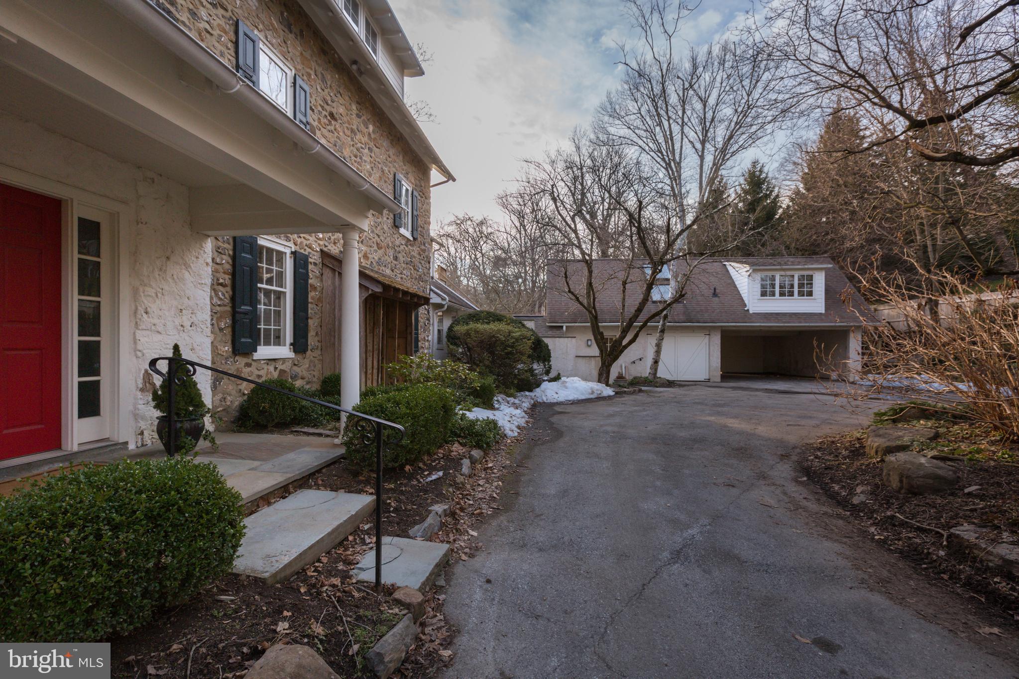 264 South Radnor Chester Road Villanova, PA 19085 - Photo 38 of 49 Exterior Front and Attached Carport.