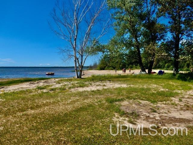 9219 25 Rd Garden Garden, MI 49835 - Photo 6 of 22
