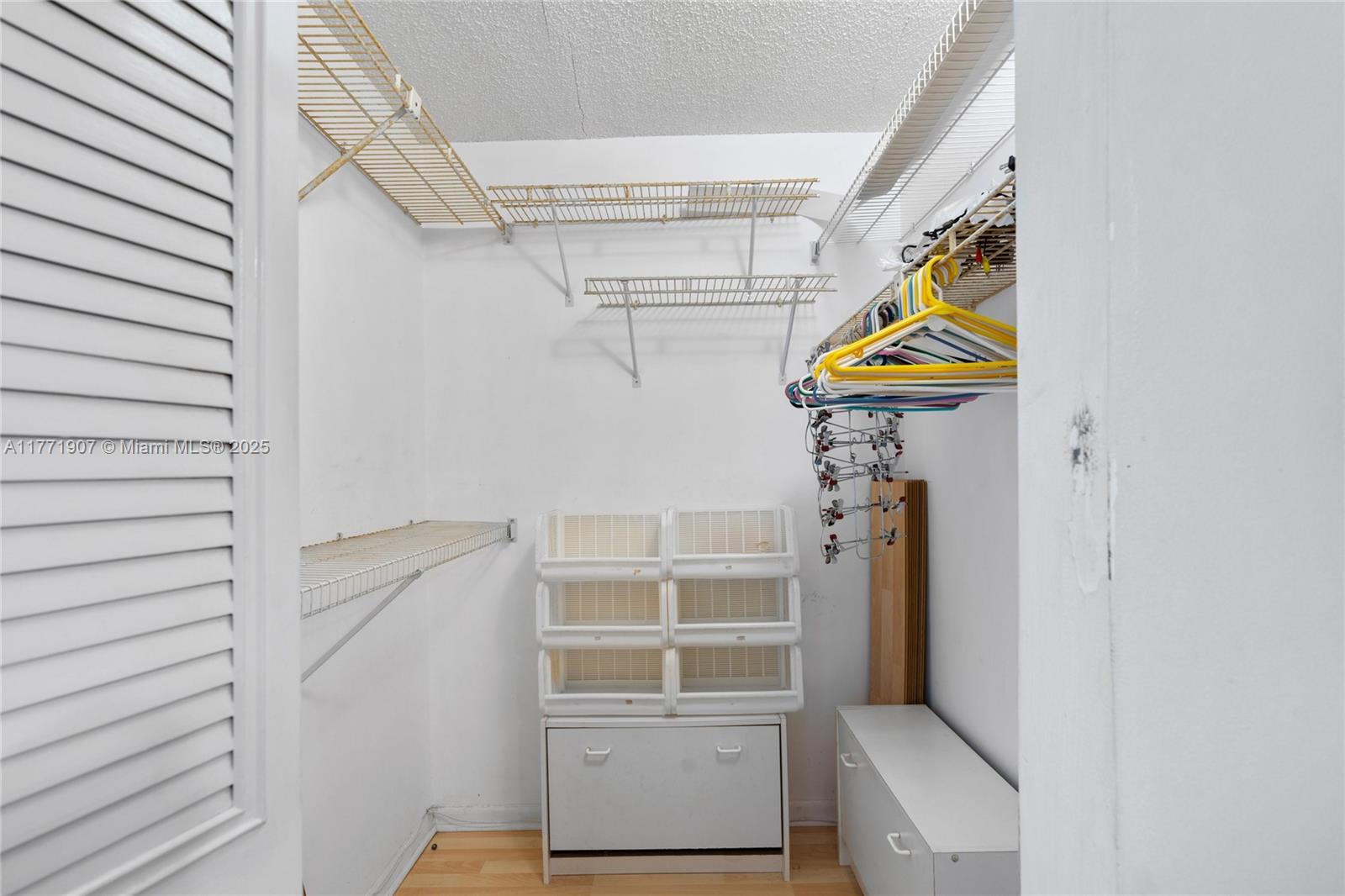 336 Pine Ridge Circle, Unit B1 Greenacres, FL 33463 - Photo 17 of 35