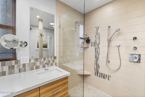 $825,000 | 531 West Vernon Avenue, Phoenix, AZ 85003