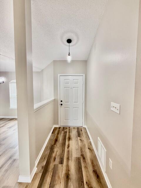 2 Stowe Road Mary Esther, FL 32569 - Photo 2 of 42 Foyer