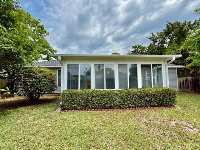 2 Stowe Road Mary Esther, FL 32569 - Photo 36 of 42 Back of home