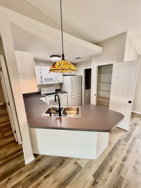 2 Stowe Road Mary Esther, FL 32569 - Photo 10 of 42 Kitchen