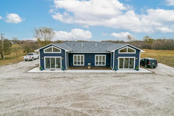 $1,200,000 | 1138 North River Road, Mulvane, KS 67110