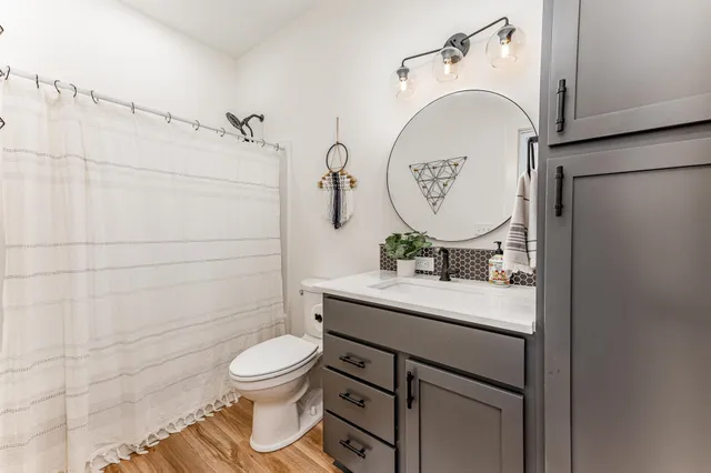 $1,200,000 | 1138 North River Road, Mulvane, KS 67110