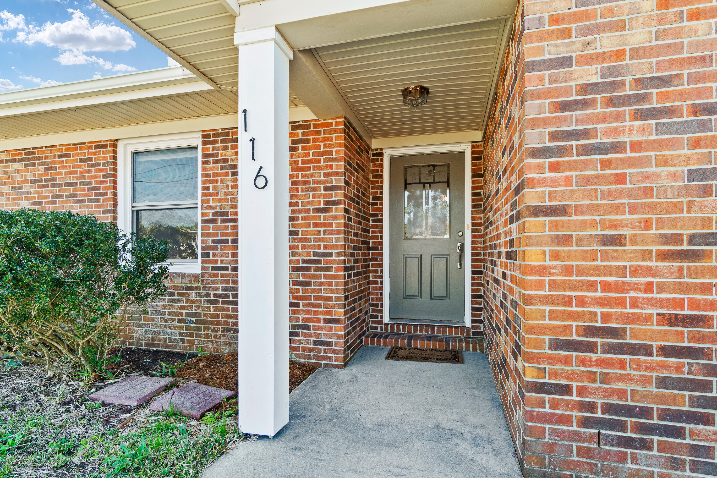 116 Olga Road Beaufort, NC 28516 - Photo 3 of 19 front door
