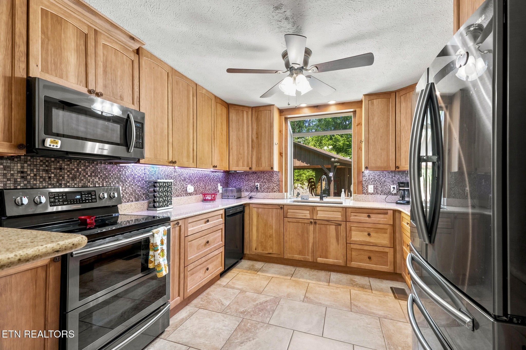 1501 Walt Price Road Pigeon Forge, TN 37876 - Photo 7 of 44 Gallery Image 7
