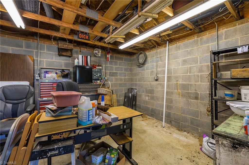 388 Yountz Road Lexington, NC 27292 - Photo 35 of 44 Gallery Image 35