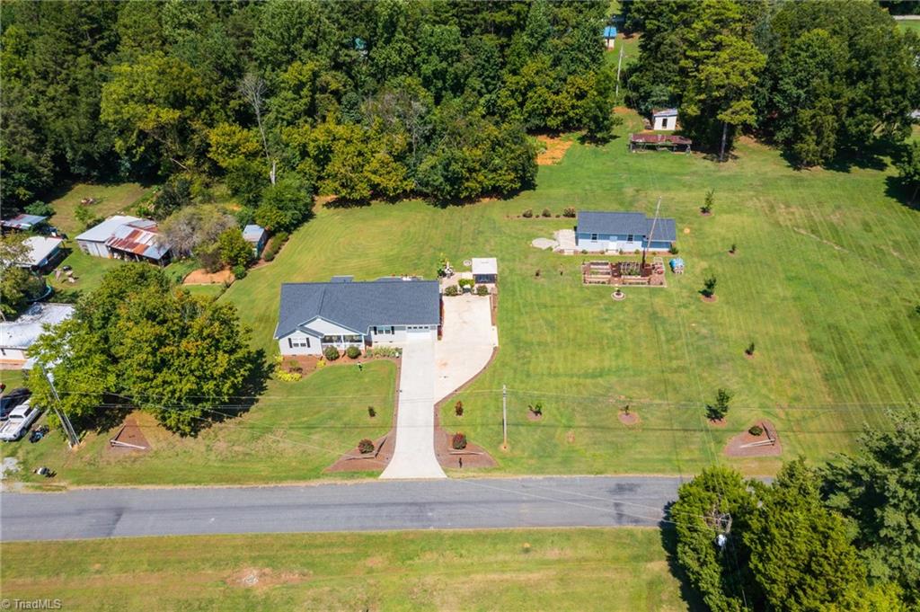 388 Yountz Road Lexington, NC 27292 - Photo 37 of 44 Gallery Image 37