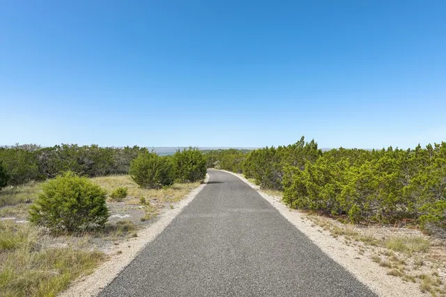 $599,900 | 225 Campfire Trail West, Hunt, TX 78024