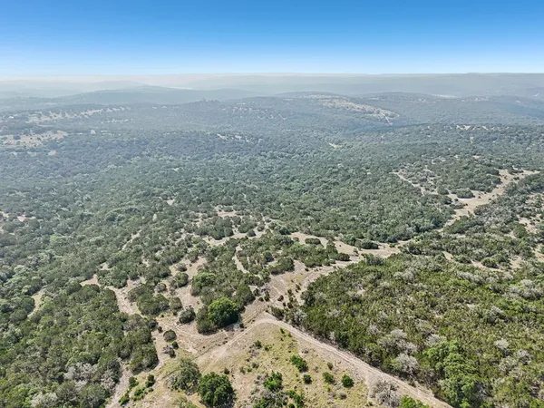 $599,900 | 225 Campfire Trail West, Hunt, TX 78024