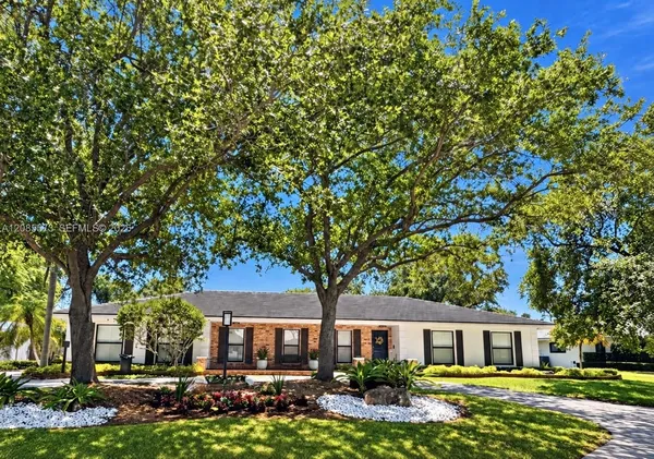 $2,475,500 | 7440 Southwest 174th Street, Palmetto Bay, FL 33157