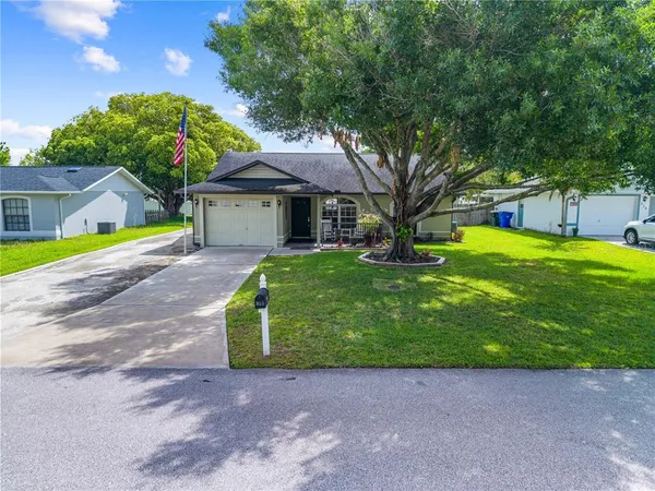 $350,000 | 325 Minnesota Avenue, St. Cloud, FL 34769