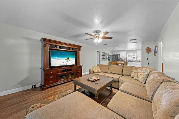 $350,000 | 325 Minnesota Avenue, St. Cloud, FL 34769