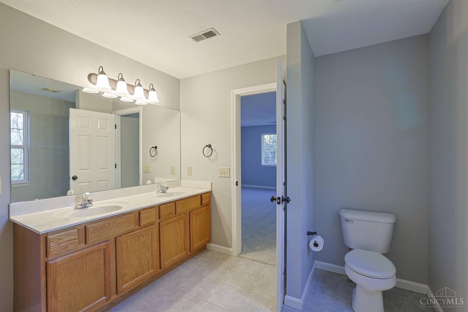 817 Neeb Road, Unit 5 Cincinnati, OH 45233 - Photo 15 of 24