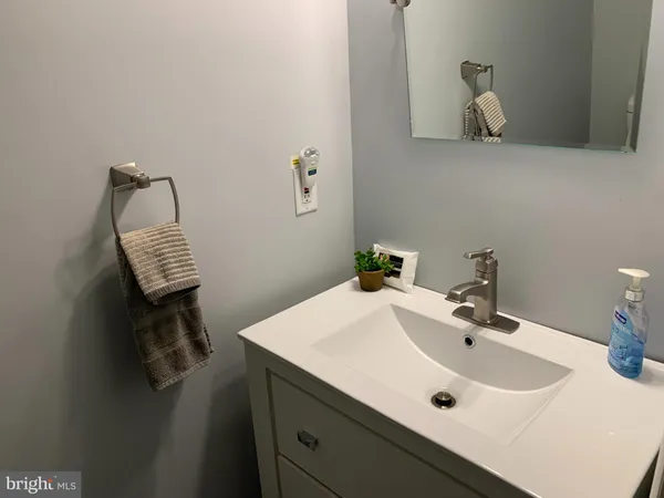 $2,950 | 2605 Harrington Road, Chester, MD 21619
