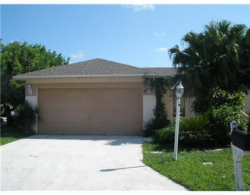 8546 Jared Way Boca Raton, FL 33433 - Photo 1 of 11 Exterior Front