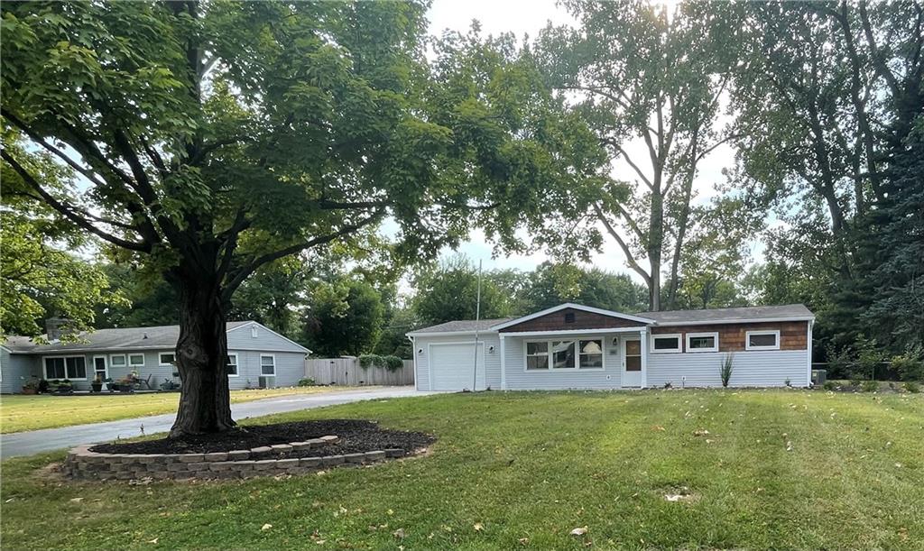 9222 Warwick Road Indianapolis, IN 46240 - Photo 2 of 20