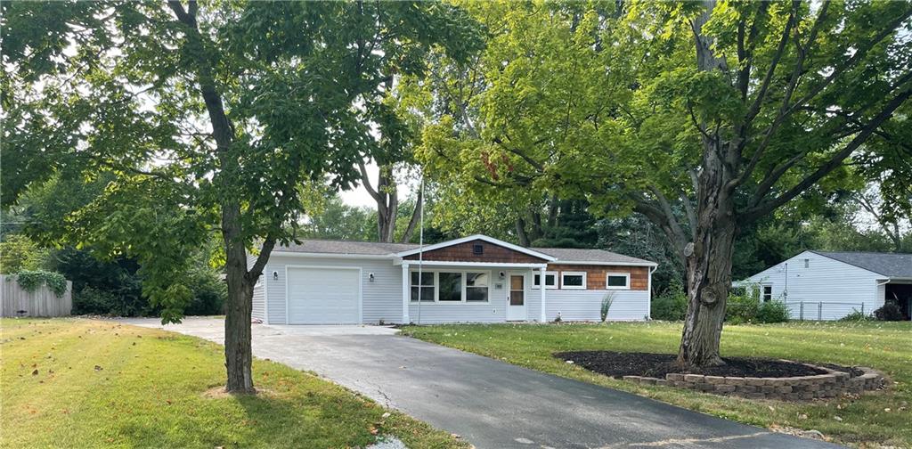 9222 Warwick Road Indianapolis, IN 46240 - Photo 3 of 20