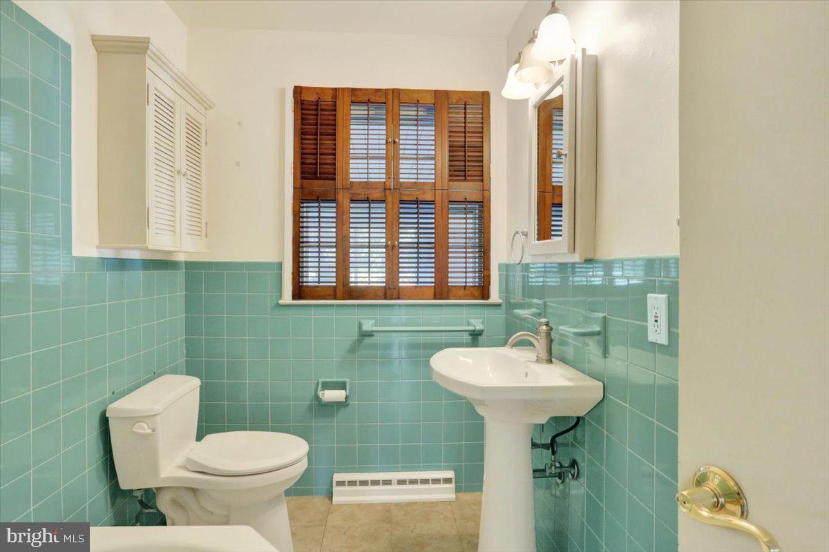 3709 Patton Street Reading, PA 19606 - Photo 20 of 34