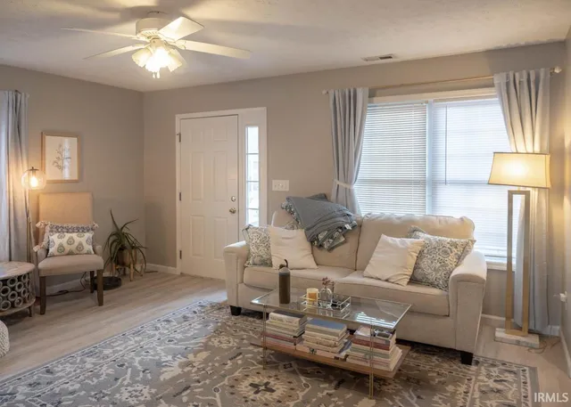 $1,750 | 1323 Cobble Creek Circle, Bloomington, IN 47401