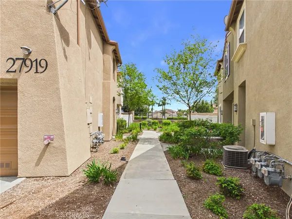 $385,000 | 27919 Cactus Avenue, Unit B, Moreno Valley, CA 92555