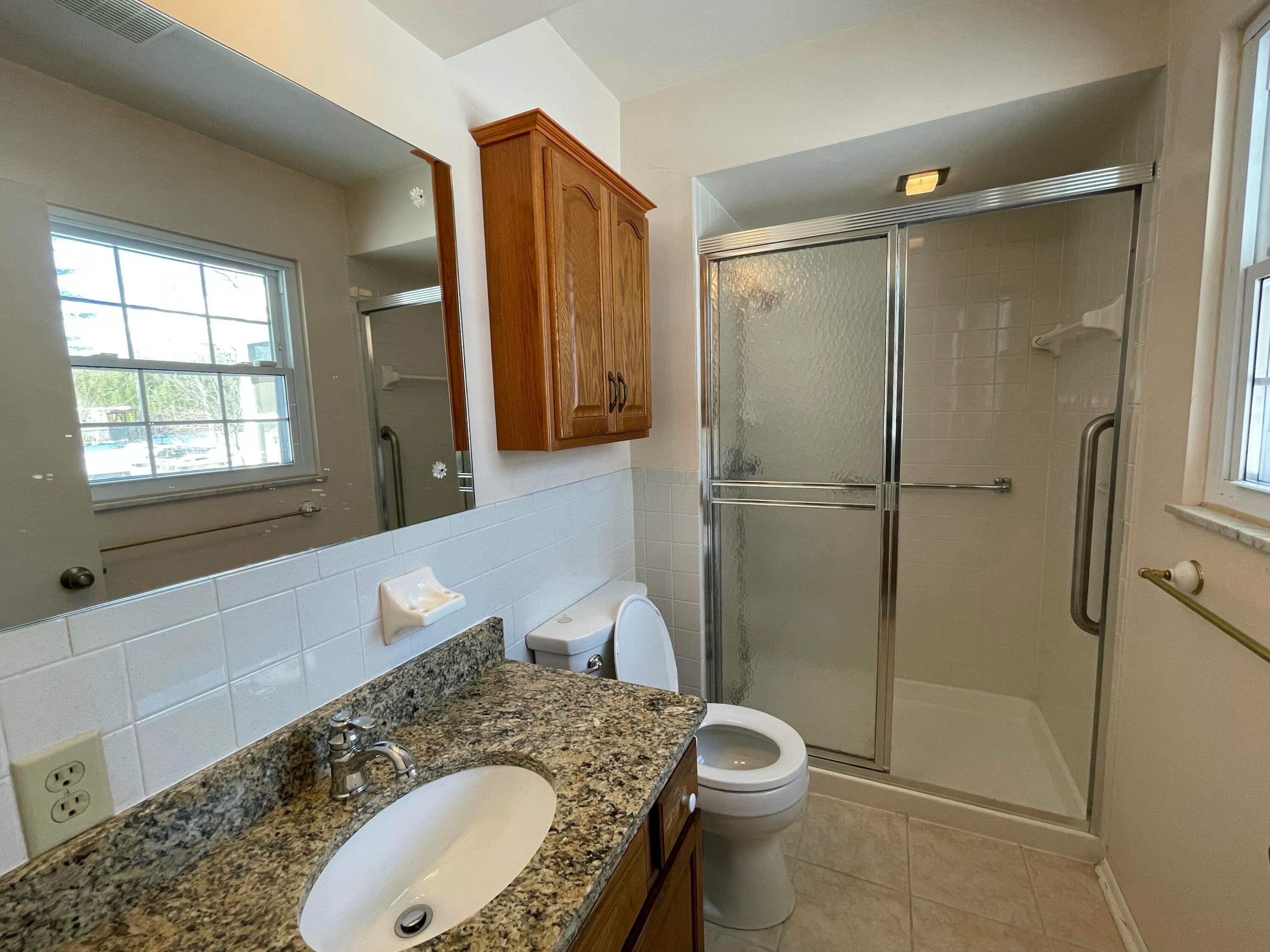 988 Plum Ridge Columbus, OH 43213 - Photo 27 of 34 IMG_6123
