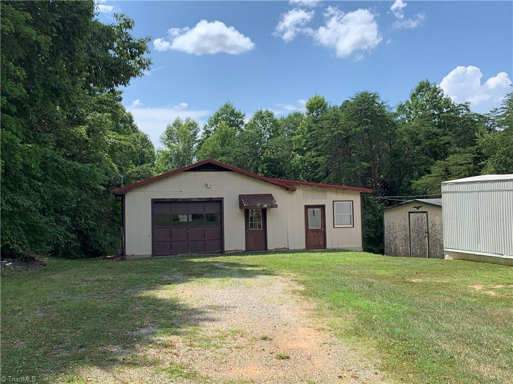 1983 Payne Road Lexington, NC 27295 - Photo 3 of 10 Gallery Image 3