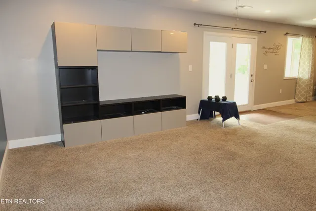 $449,900 | 241 Oswego Road, Jellico, TN 37762