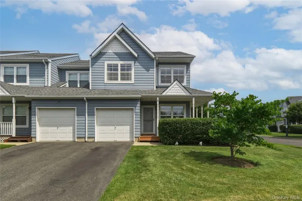 $560,000 | 9 Shady Lane, Central Islip, NY 11722