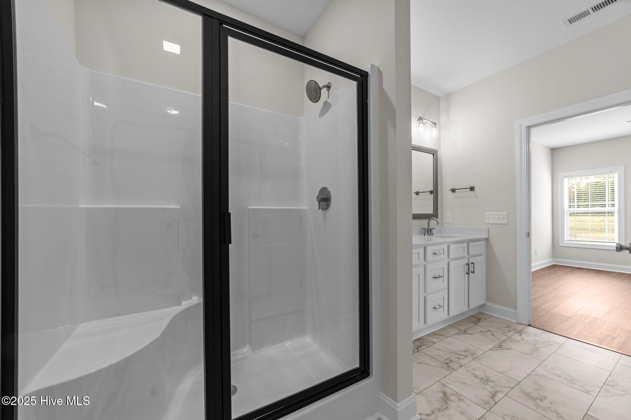 4229 Laurel Rdg Drive, Unit B Greenville, NC 27834 - Photo 13 of 22 21-web-or-mls-LHV_1393