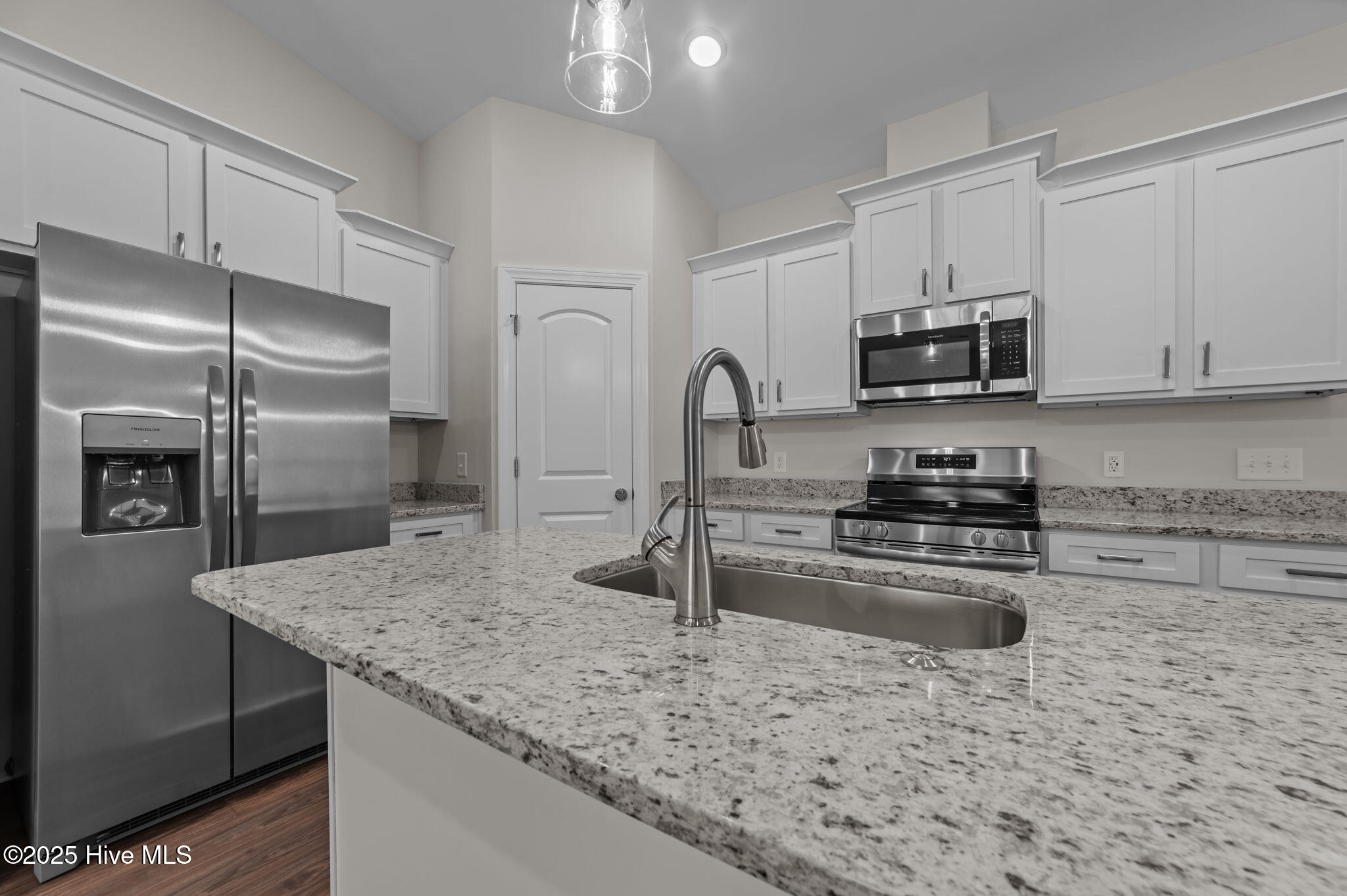 4229 Laurel Rdg Drive, Unit B Greenville, NC 27834 - Photo 7 of 22 9-web-or-mls-LHV_1357