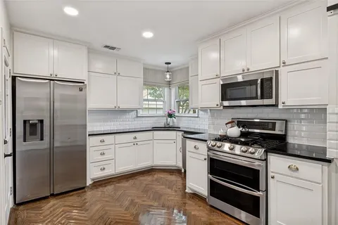 $675,000 | 6031 Winton Street, Dallas, TX 75206