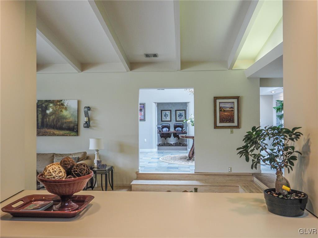 2040 Overhill Road Allentown, PA 18103 - Photo 16 of 49 Gallery Image 16