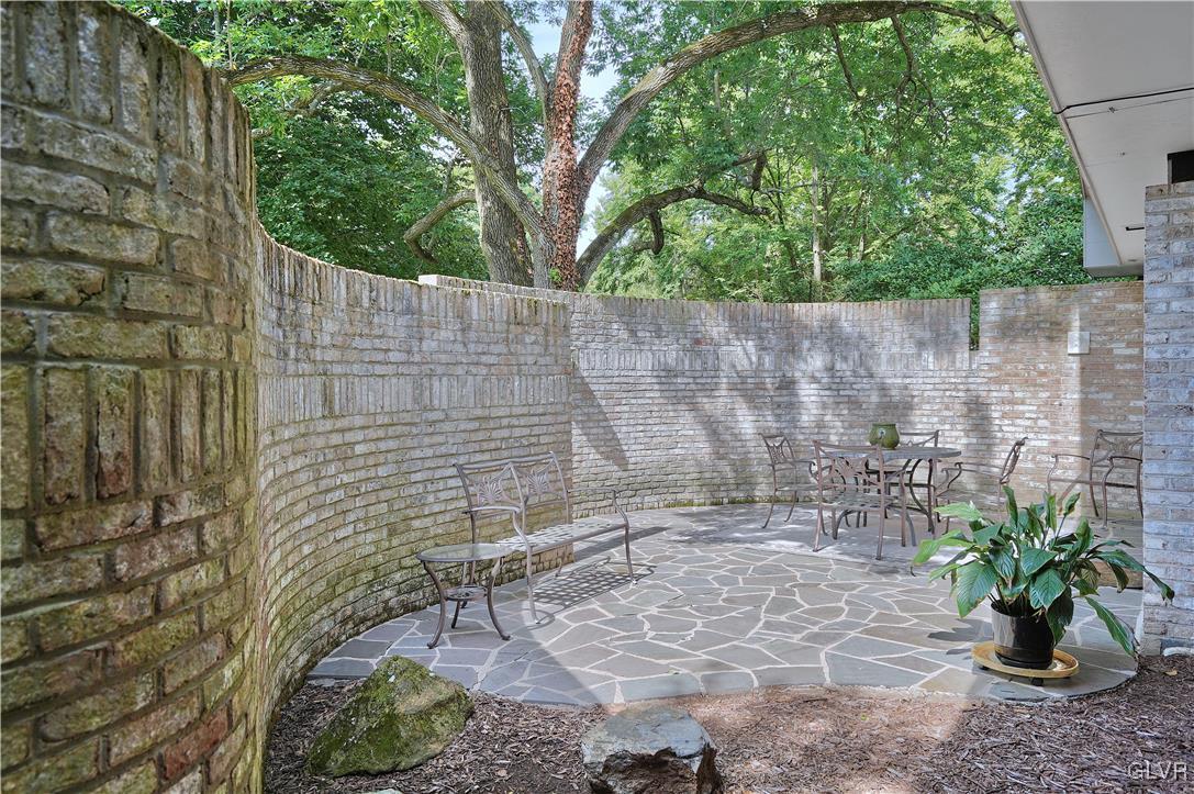 2040 Overhill Road Allentown, PA 18103 - Photo 23 of 49 Gallery Image 23