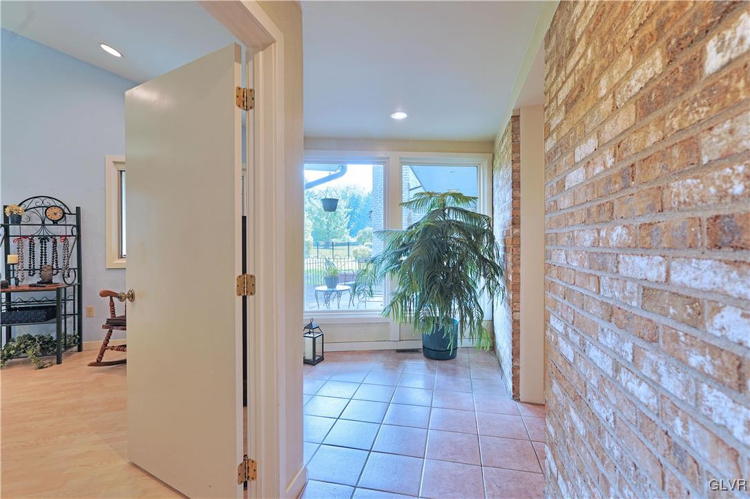 2040 Overhill Road Allentown, PA 18103 - Photo 30 of 49 Gallery Image 30