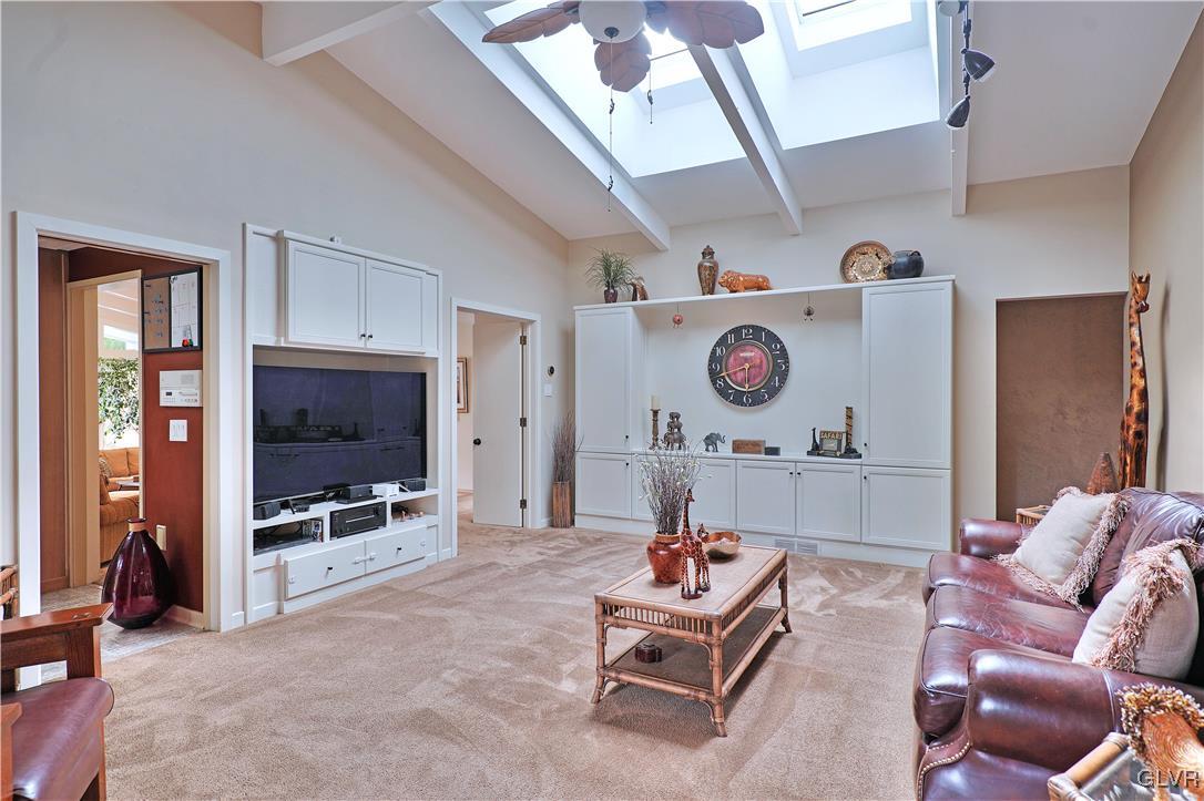 2040 Overhill Road Allentown, PA 18103 - Photo 9 of 49 Gallery Image 9