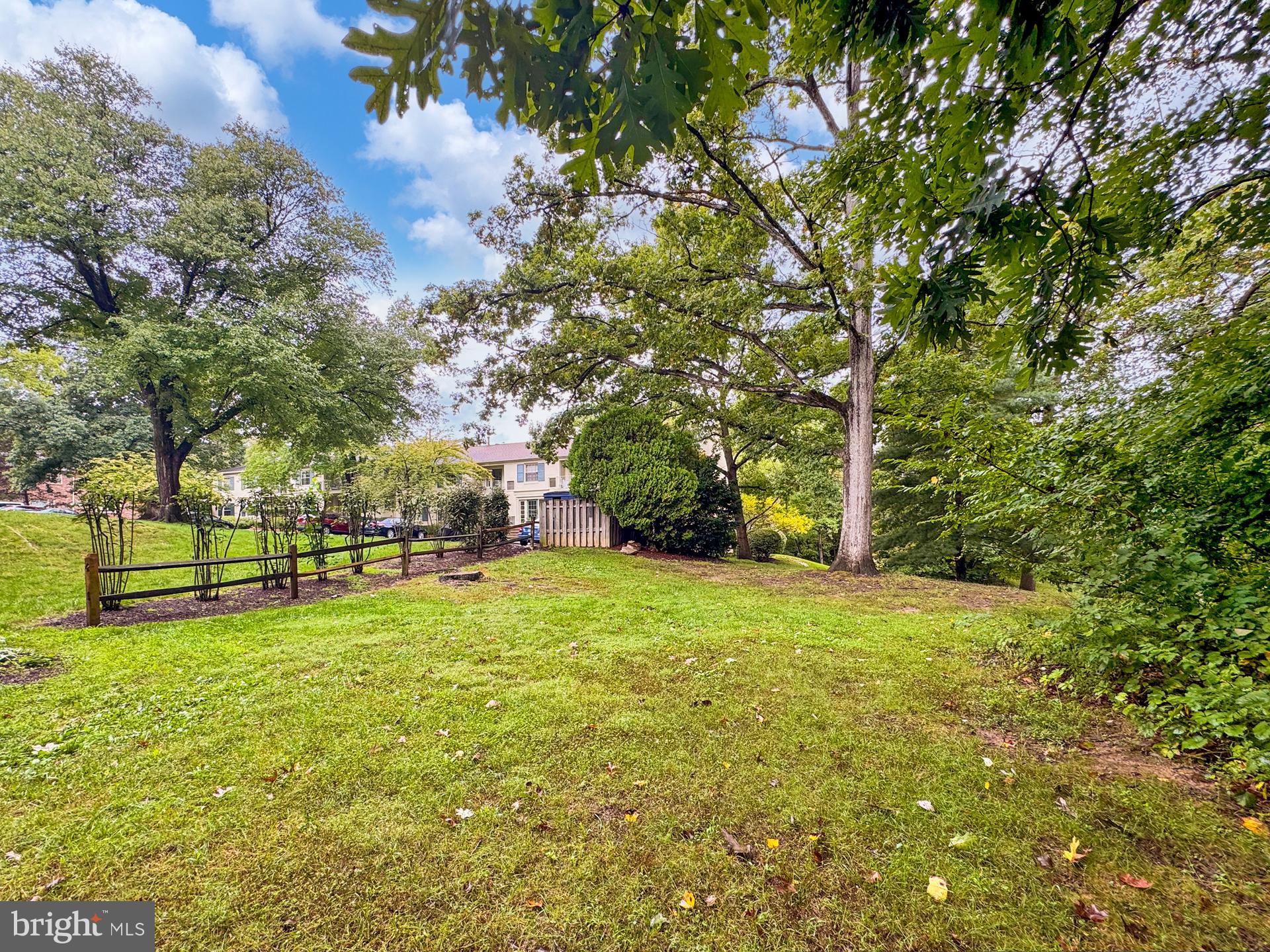 8318 K Kingsgate Road, Unit 545 Springfield, VA 22152 - Photo 30 of 56 Common grounds right behind the condo