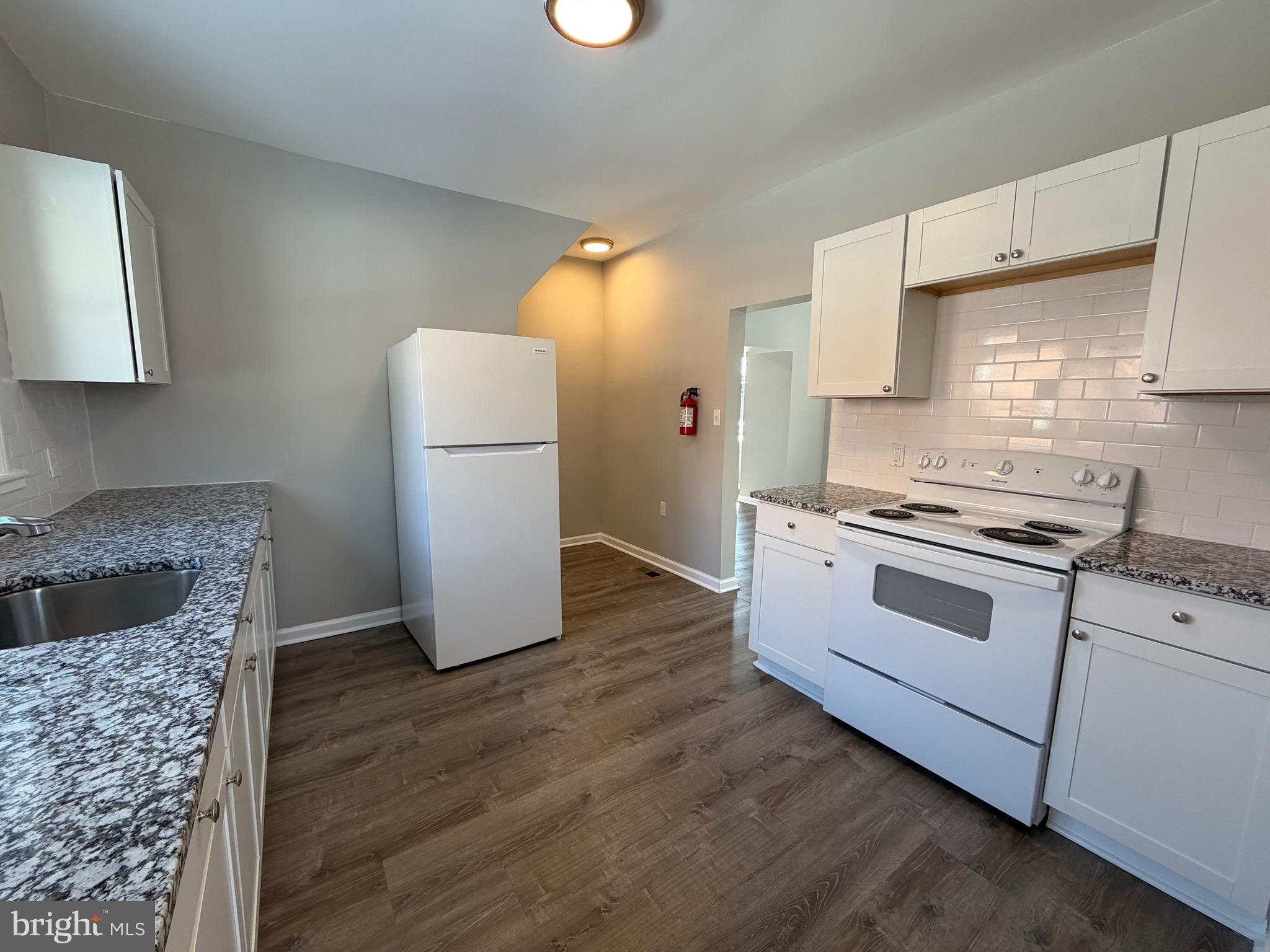 317 West Broad Street Palmyra, NJ 08065 - Photo 5 of 11 Kitchen