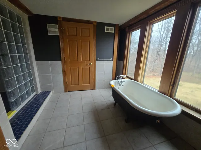 $566,500 | 7956 West County Road 75 South, Greencastle, IN 46135