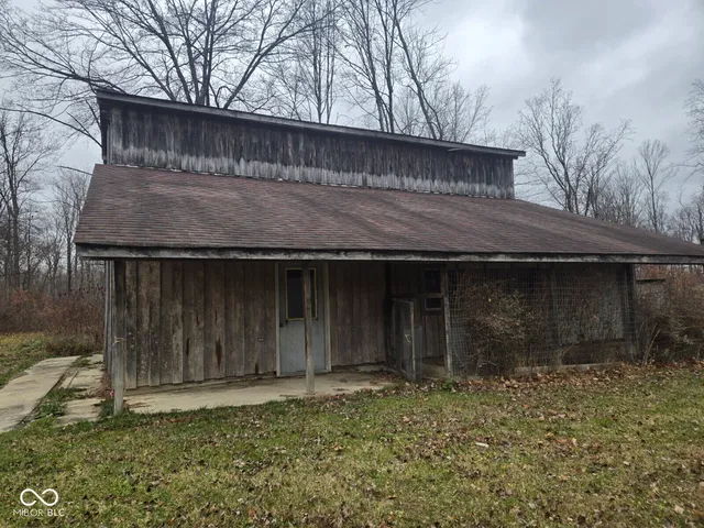 $566,500 | 7956 West County Road 75 South, Greencastle, IN 46135