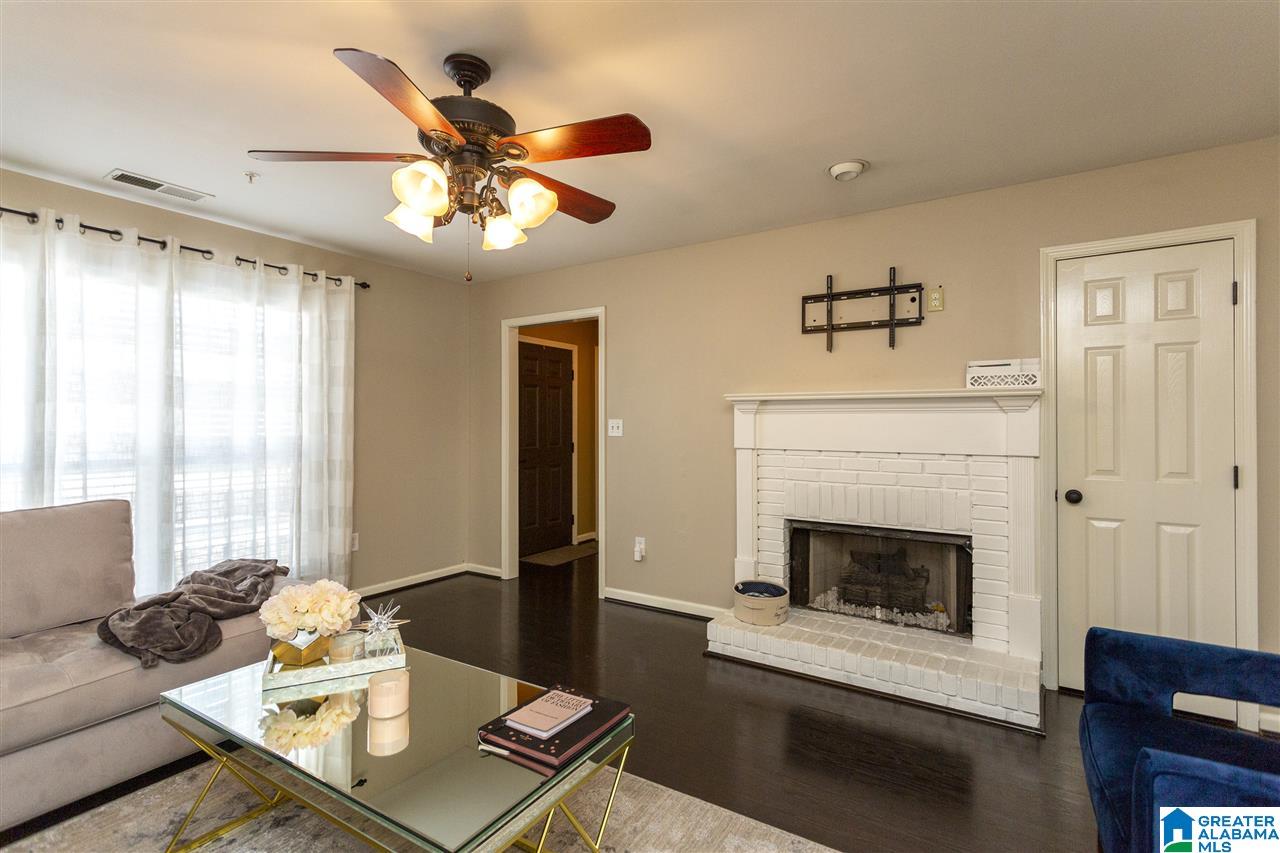 221 Willow Point Circle Alabaster, AL 35007 - Photo 15 of 35