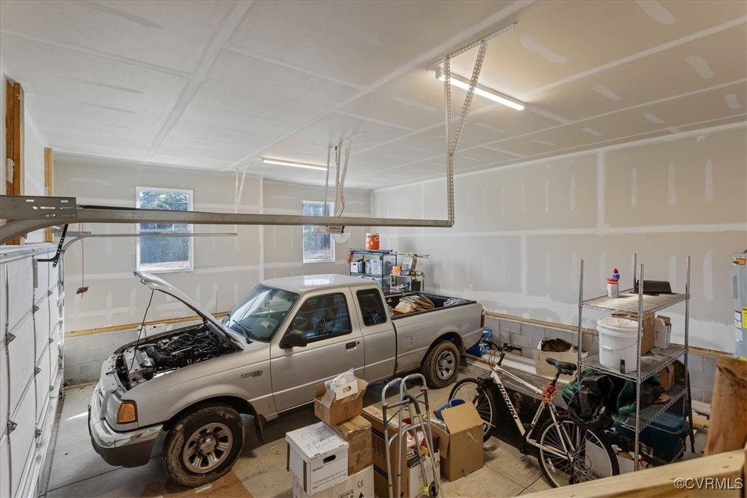4086 Newville Road Waverly, VA 23890 - Photo 16 of 45 View of garage