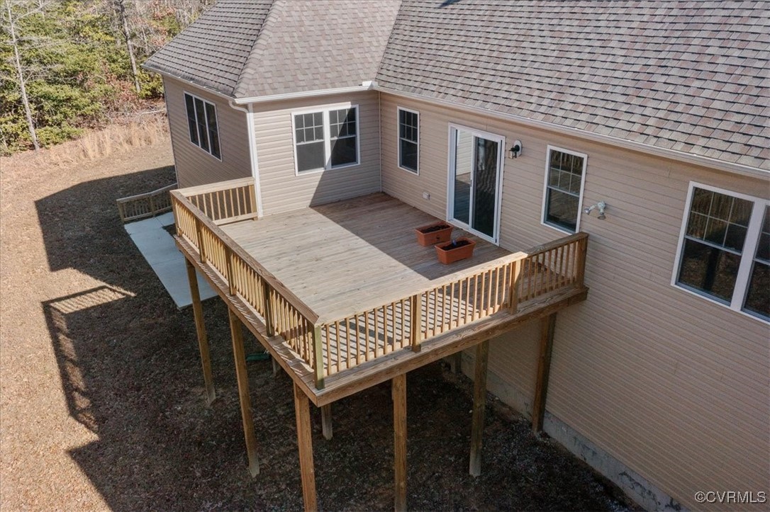 4086 Newville Road Waverly, VA 23890 - Photo 40 of 45 View of deck