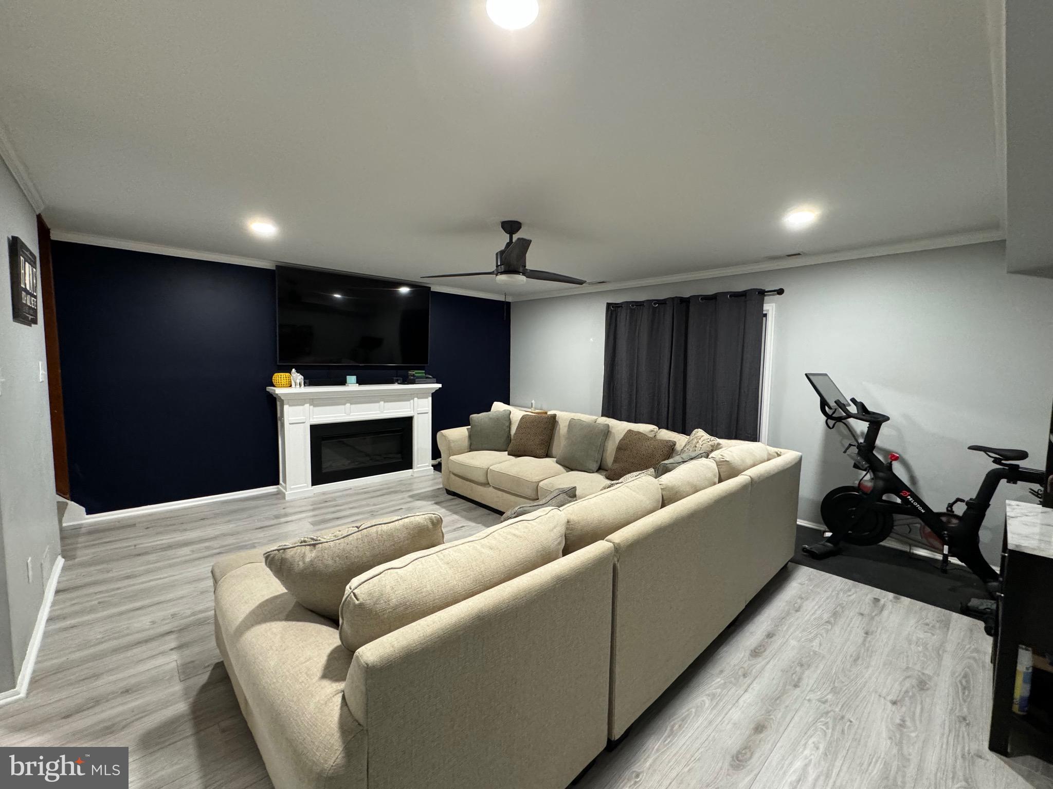 3373 Red Lion Road Philadelphia, PA 19114 - Photo 18 of 29 Family Room Lower Level