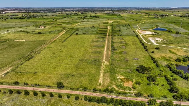 $1,483,750 | 59 County Road 1232, Godley, TX 76044