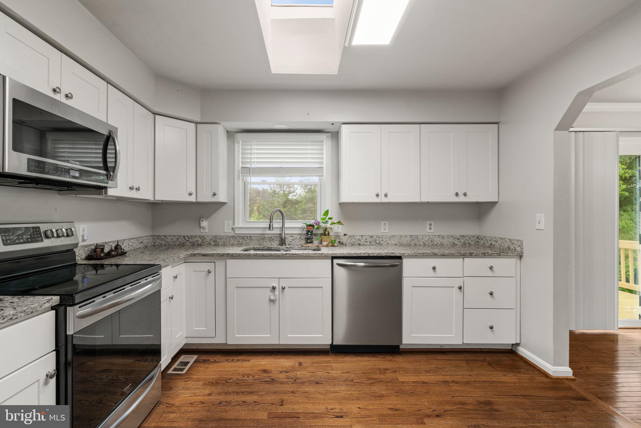 1585 Mountain View Road Stafford, VA 22554 - Photo 13 of 41