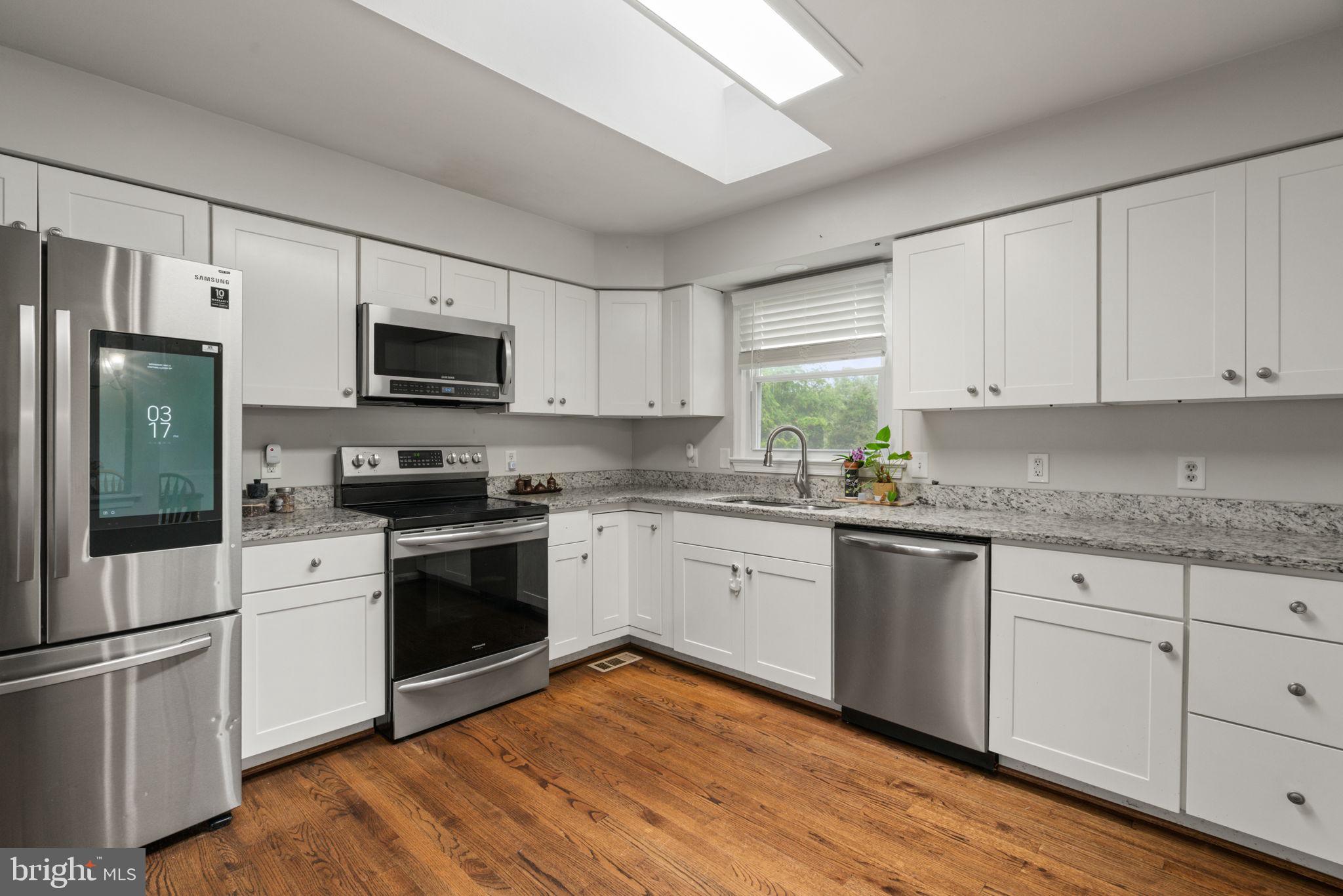 1585 Mountain View Road Stafford, VA 22554 - Photo 14 of 41