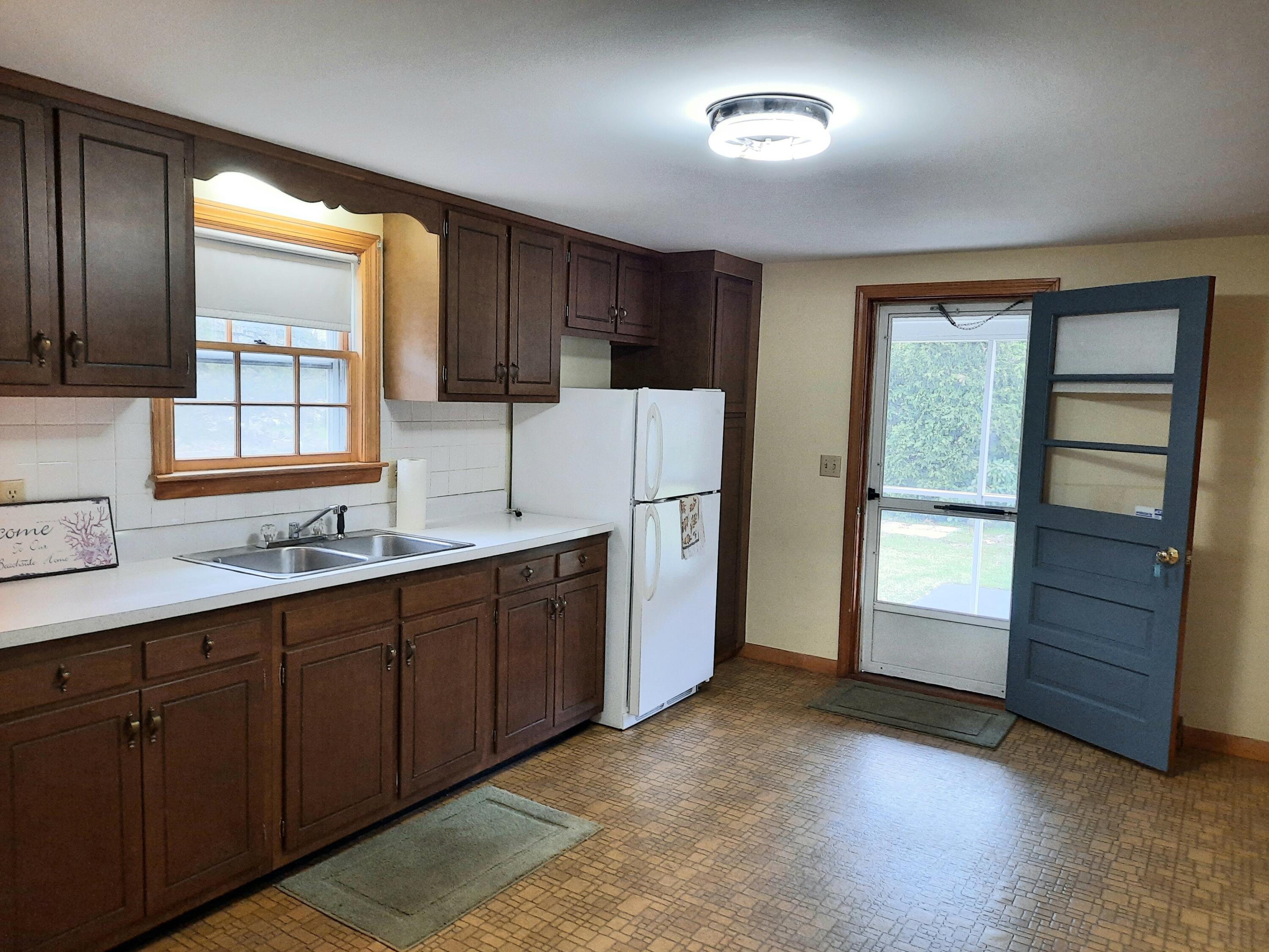 172 New Boston Road Dennis, MA 02638 - Photo 3 of 16 20220510_105923